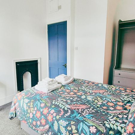 Cozy Room In Modern House Near Nottingham Buitenkant foto