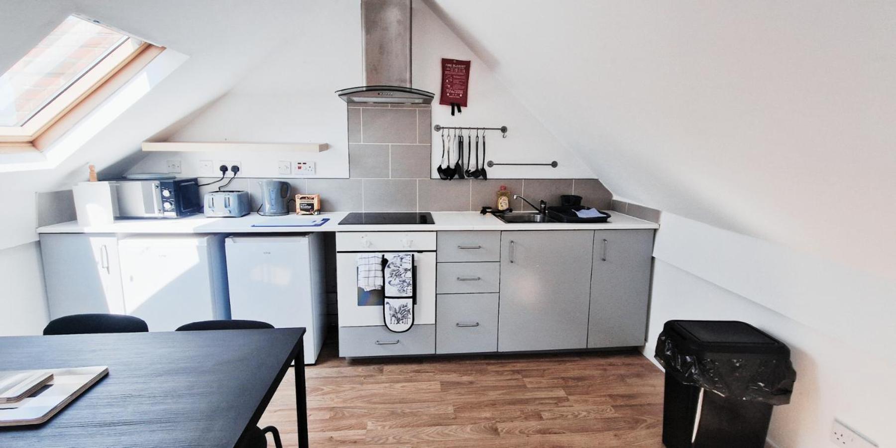 Cozy Room In Modern House Near Nottingham Buitenkant foto