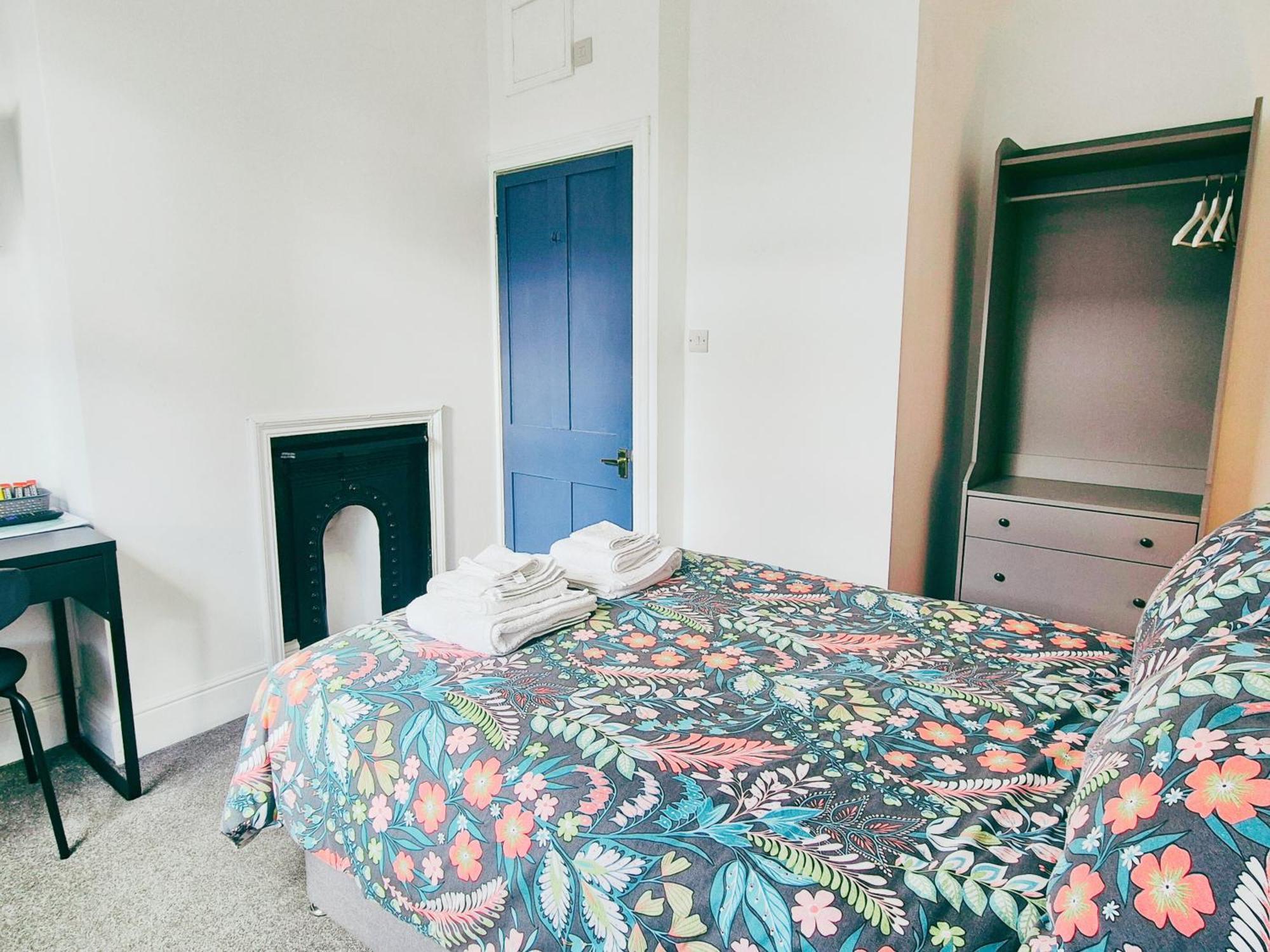 Cozy Room In Modern House Near Nottingham Buitenkant foto